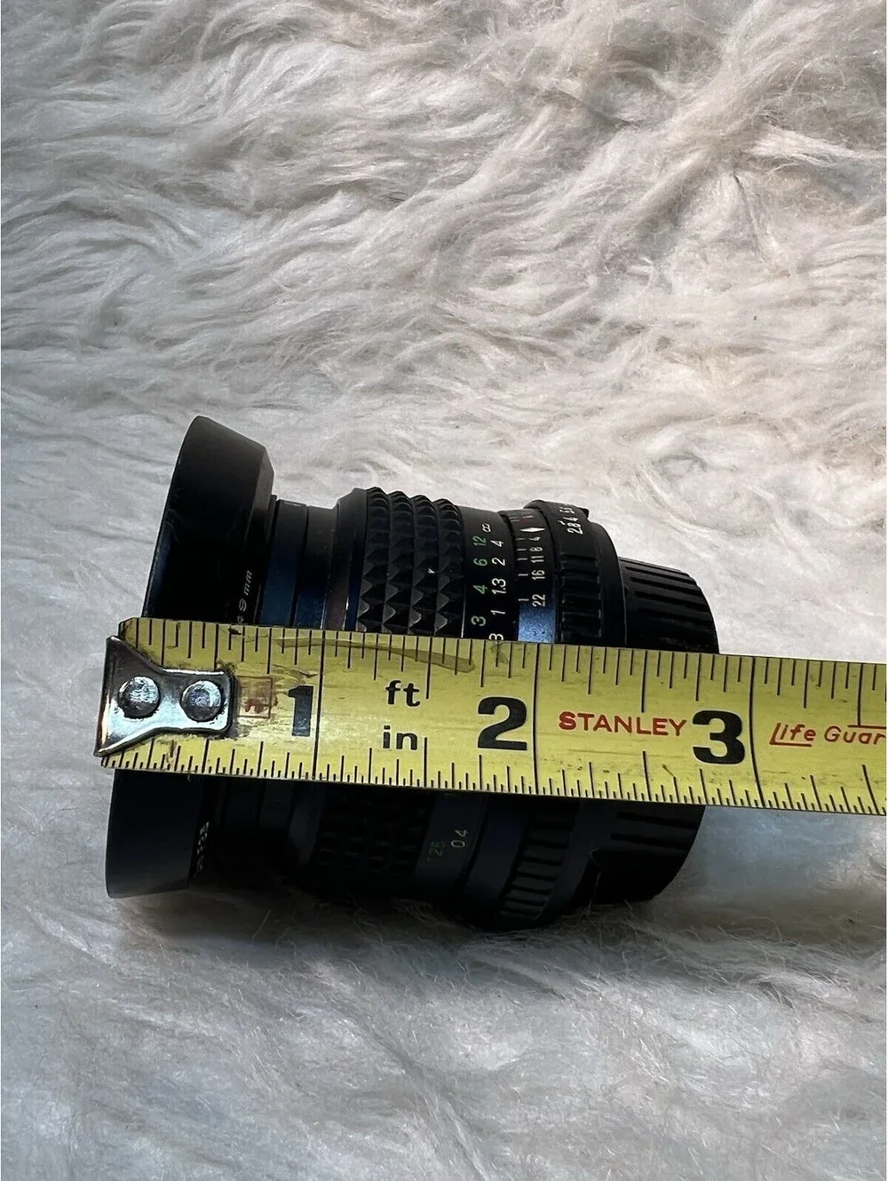 Minolta MD W.Rokkor-X 28mm f/2.8 Wide Angle Manual Focus Lens